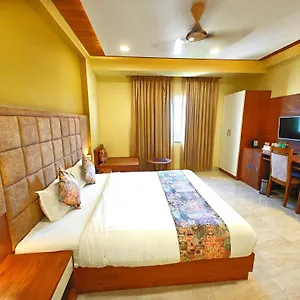 Opulence - 500 Meters From Railway Station 3*, Udaipur India